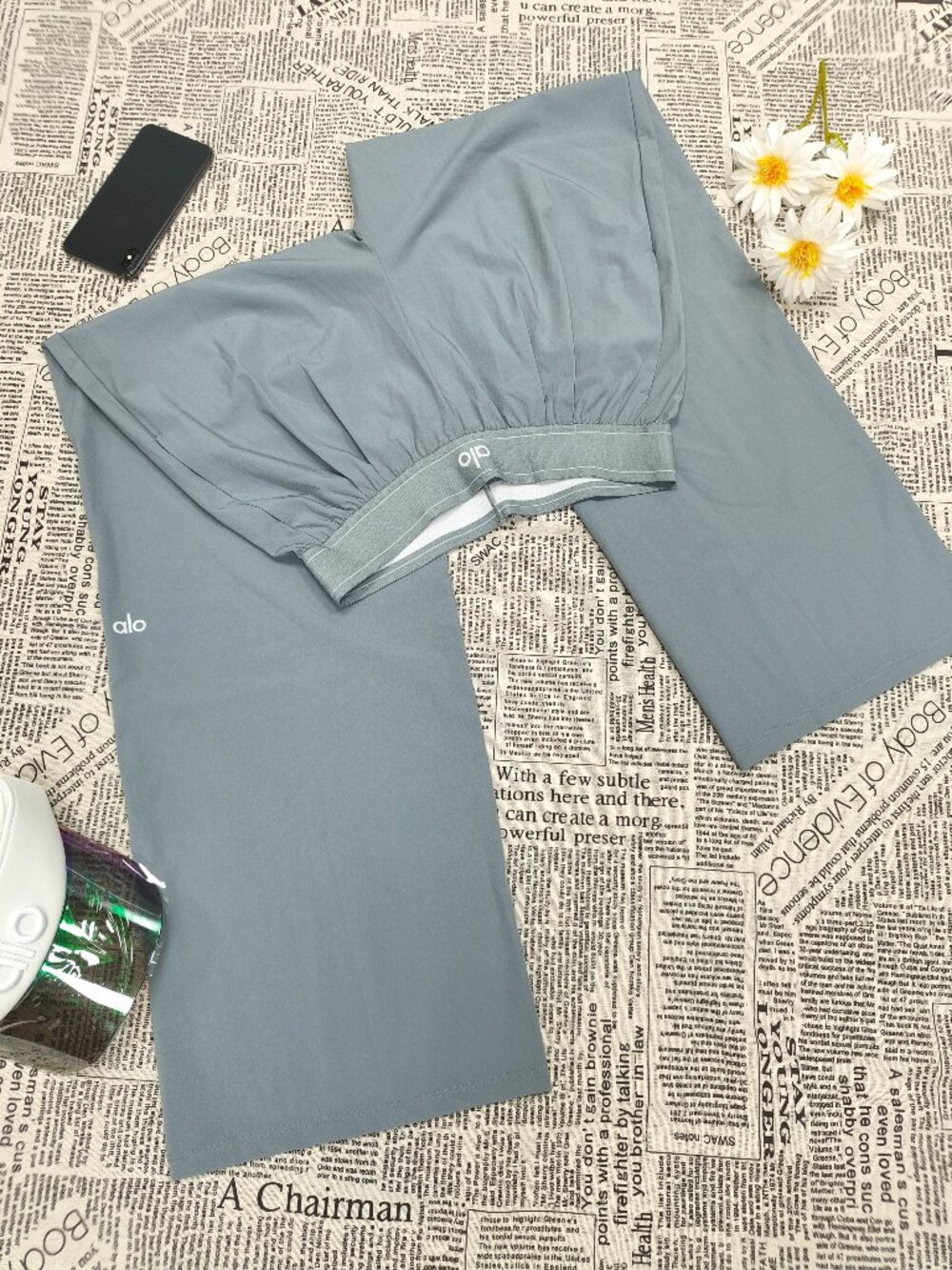 NWT🎉Steel Grey Alo Yoga Suit Up Trouser Relaxed Pants Clean Girl Style😉Regular - Picture 2 of 7